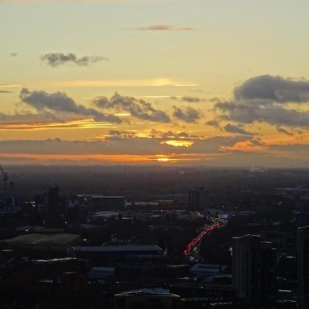 Luxury 2 Bed Penthouse With Stunning Views In Manchester City Centre Exterior foto